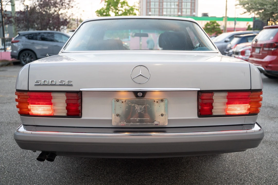 1990 Mercedes-Benz W126 S-Class Sedan - Image 27 of 31