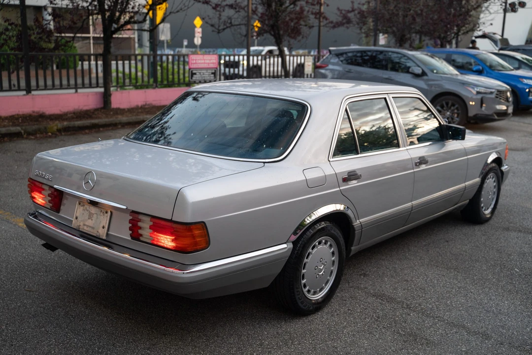 1990 Mercedes-Benz W126 S-Class Sedan - Image 20 of 31