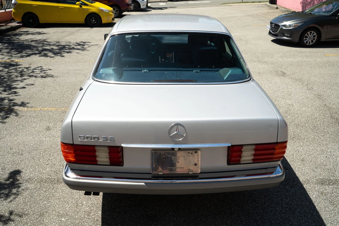 1990 Mercedes-Benz W126 S-Class Sedan - Image 29 of 31