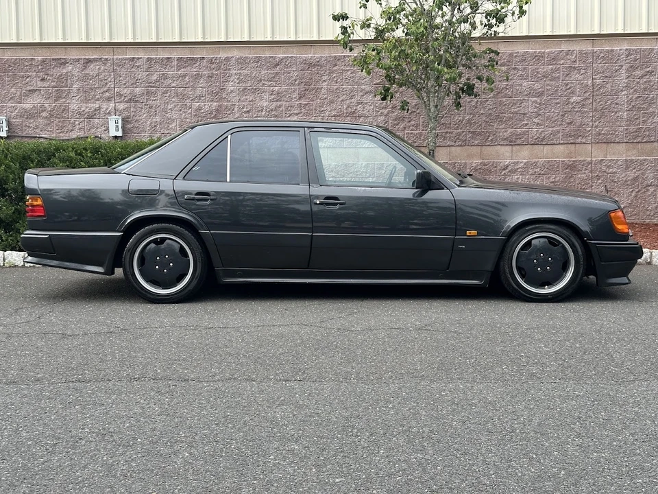 1991 Mercedes-Benz W124 E-Class - Image 10 of 31