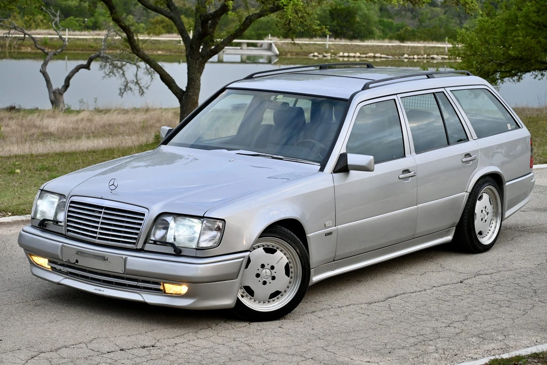 1991 Mercedes-Benz W124 E-Class - Image 2 of 31