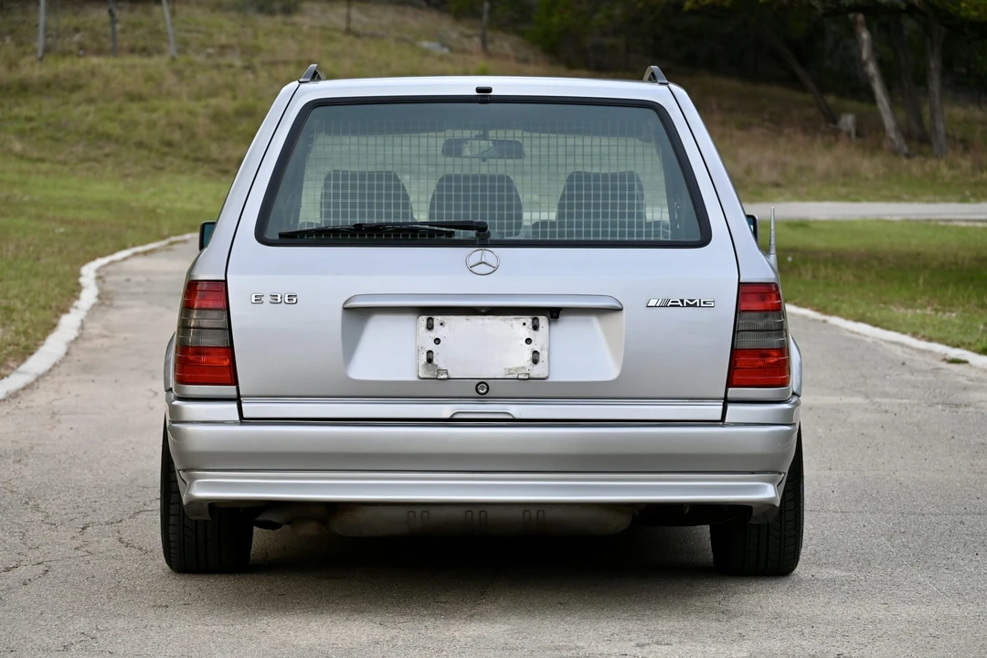 1991 Mercedes-Benz W124 E-Class - Image 11 of 31