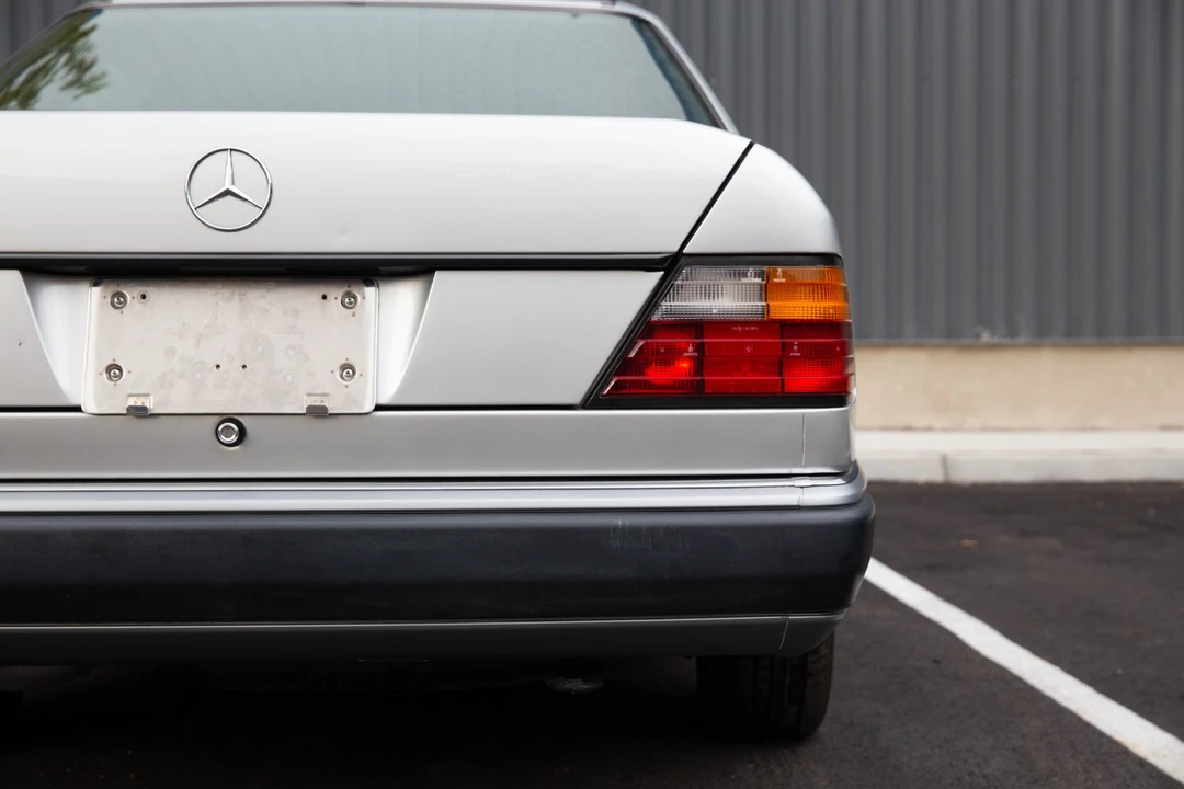 1992 Mercedes-Benz W124 E-Class - Image 21 of 31