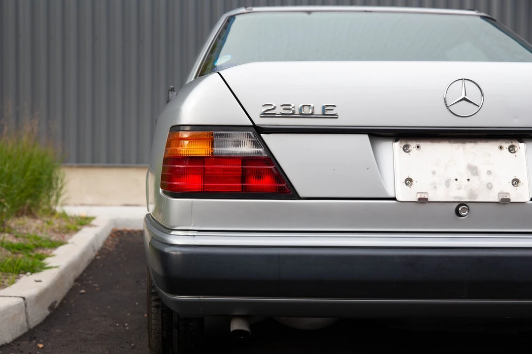 1992 Mercedes-Benz W124 E-Class - Image 22 of 31