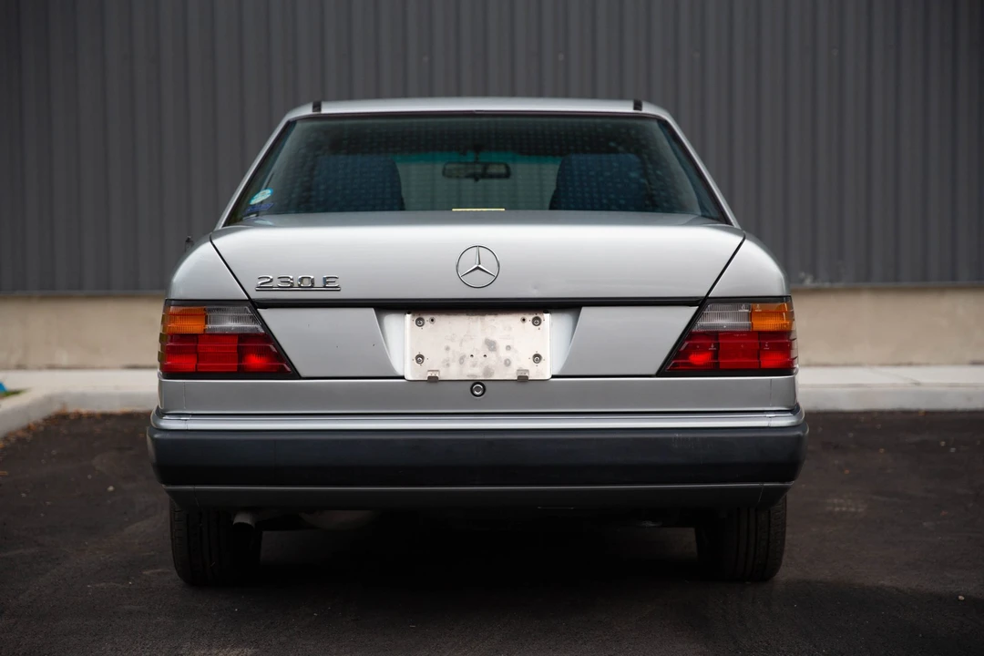 1992 Mercedes-Benz W124 E-Class - Image 7 of 31