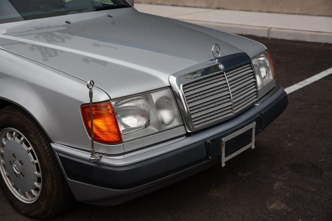 1992 Mercedes-Benz W124 E-Class - Image 13 of 31
