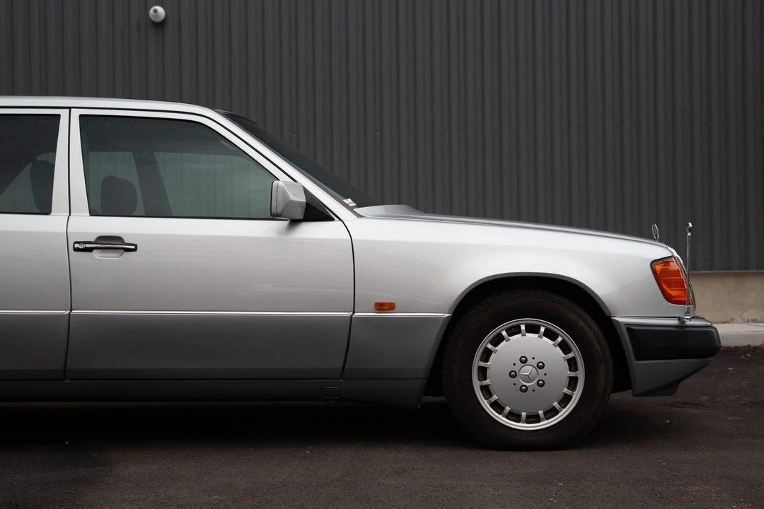 1992 Mercedes-Benz W124 E-Class - Image 15 of 31