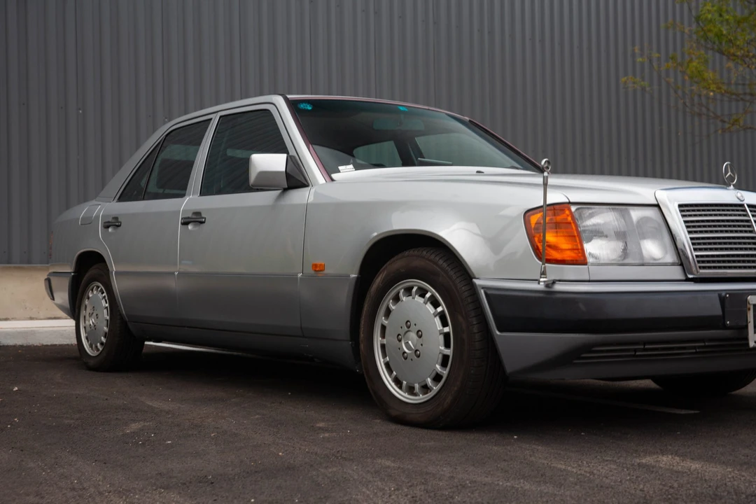 1992 Mercedes-Benz W124 E-Class - Image 14 of 31