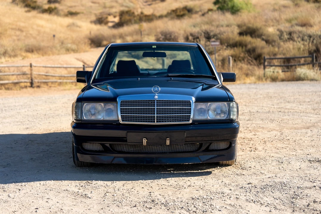 1993 Mercedes-Benz 190E - Image 13 of 31