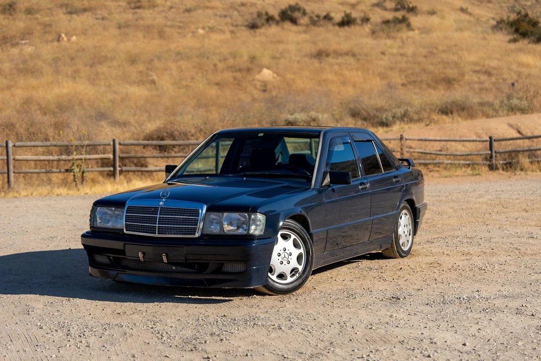 1993 Mercedes-Benz 190E - Image 9 of 31