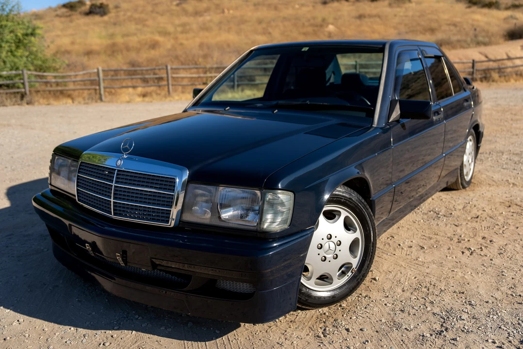1993 Mercedes-Benz 190E - Image 6 of 31