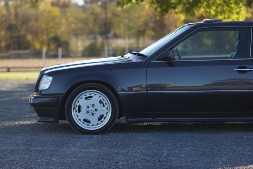 1993 Mercedes-Benz W124 E-Class - Image 18 of 31