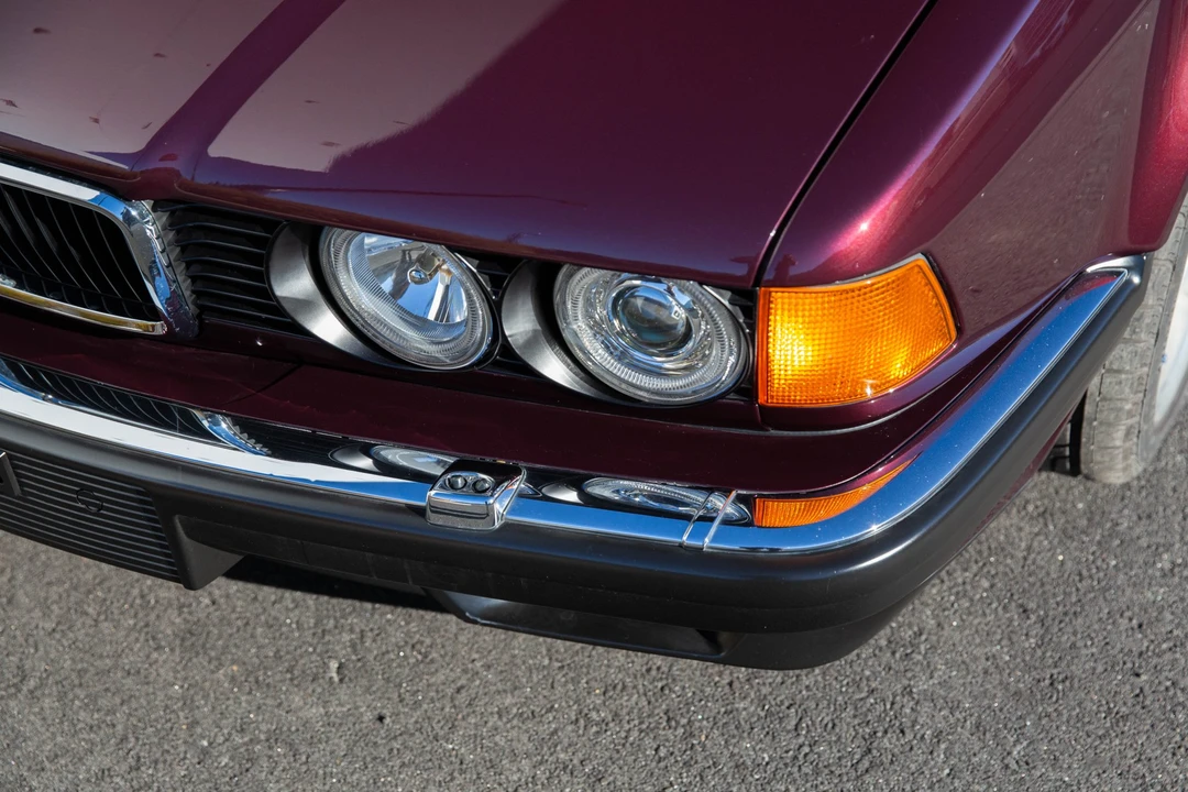 1994 BMW E32 7 Series - Image 30 of 31