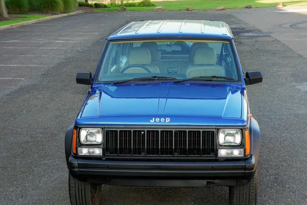 1995 Jeep XJ Cherokee - Image 5 of 31