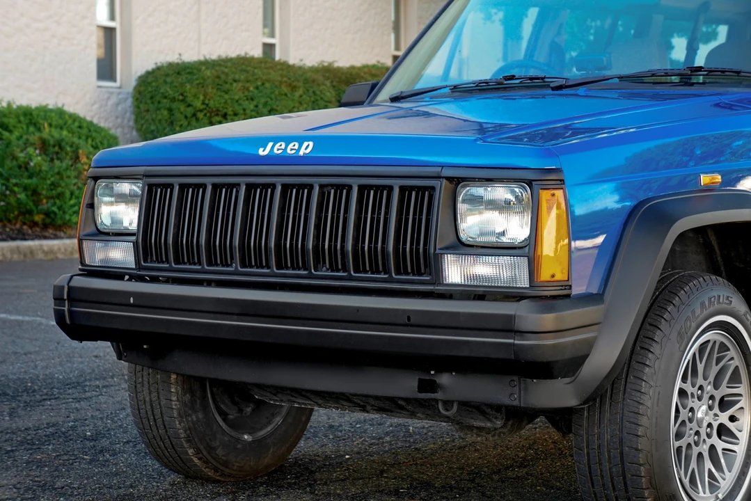 1995 Jeep XJ Cherokee - Image 7 of 31