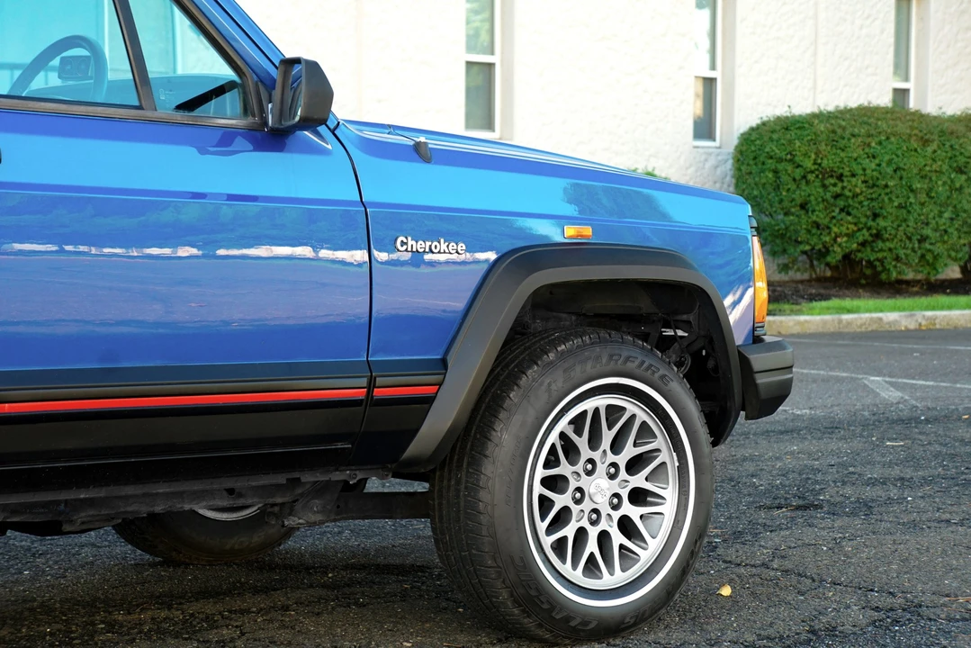 1995 Jeep XJ Cherokee - Image 23 of 31