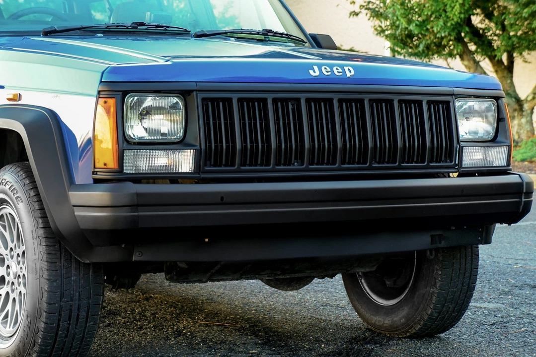1995 Jeep XJ Cherokee - Image 18 of 31