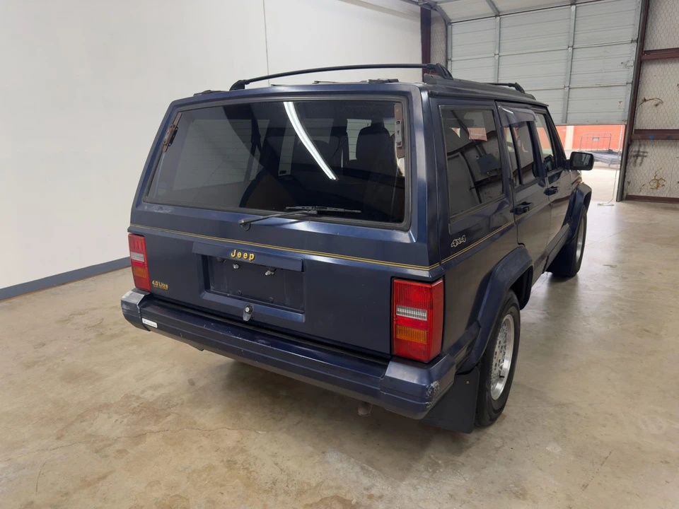 1995 Jeep XJ Cherokee - Image 15 of 31