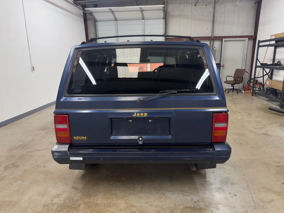 1995 Jeep XJ Cherokee - Image 11 of 31