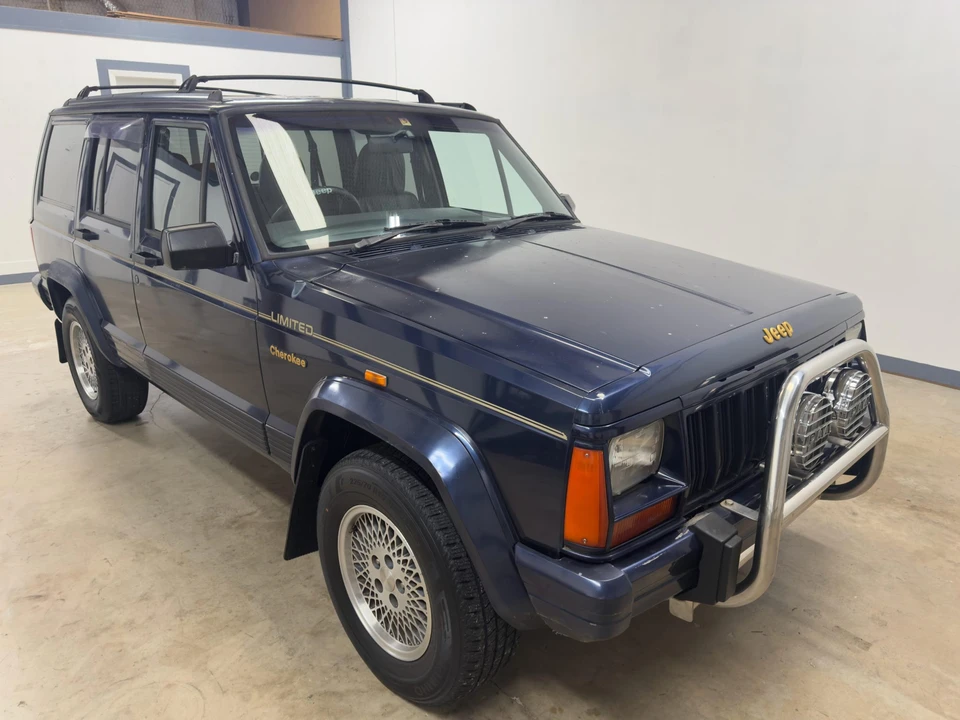 1995 Jeep XJ Cherokee - Image 4 of 31