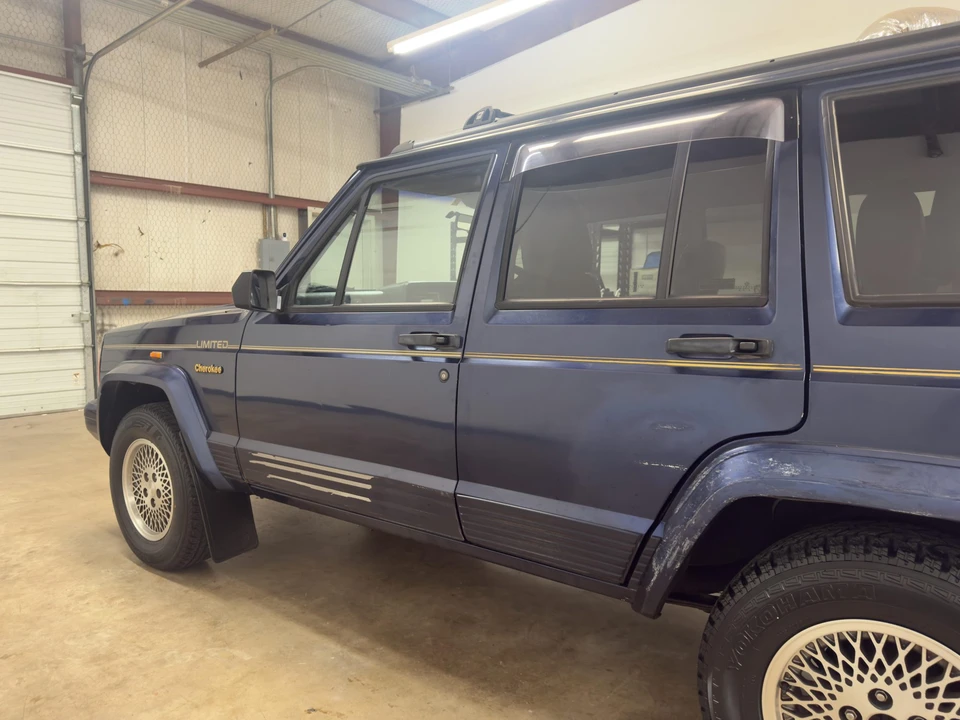 1995 Jeep XJ Cherokee - Image 27 of 31