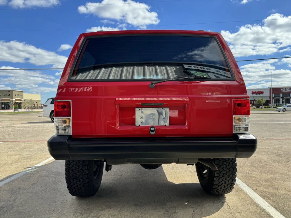 1995 Jeep XJ Cherokee - Image 14 of 31