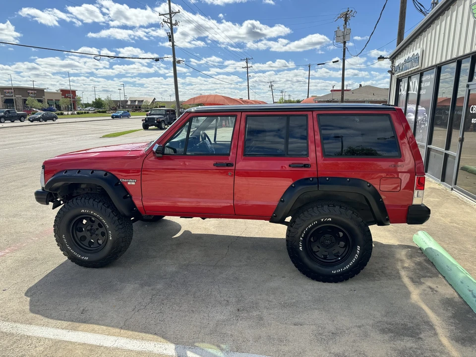 1995 Jeep XJ Cherokee - Image 10 of 31