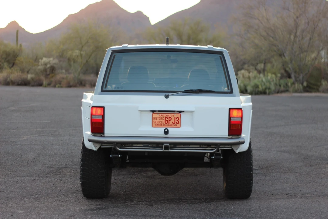 1995 Jeep XJ Cherokee - Image 8 of 31