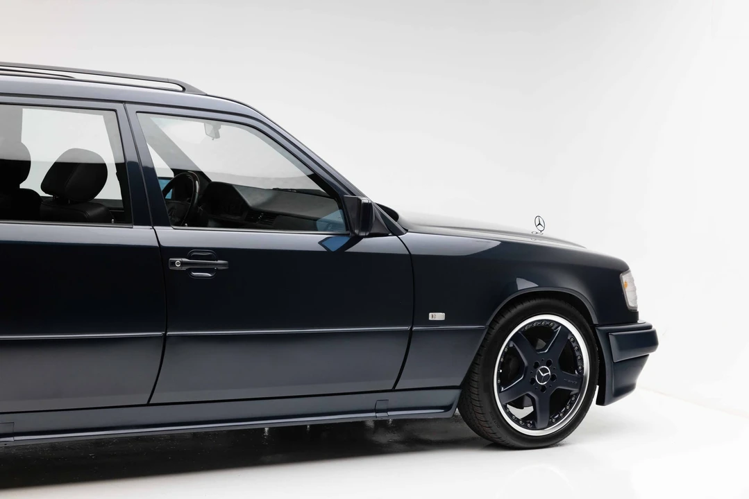 1995 Mercedes-Benz W124 E-Class - Image 27 of 31