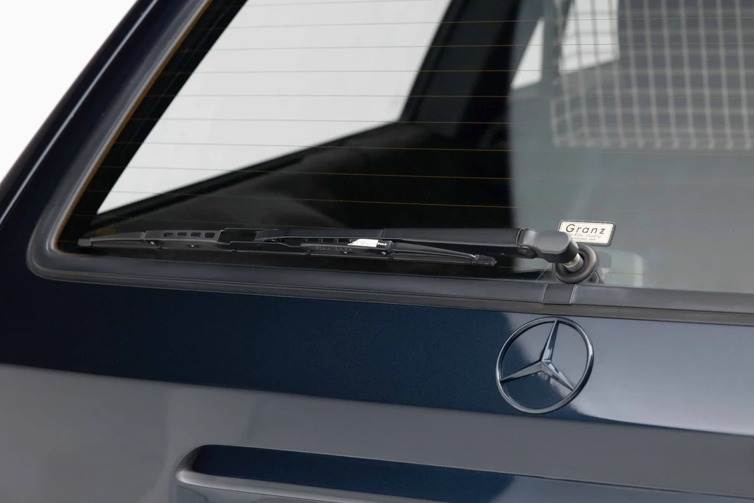 1995 Mercedes-Benz W124 E-Class - Image 25 of 31