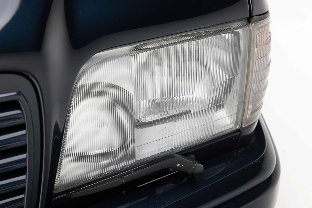 1995 Mercedes-Benz W124 E-Class - Image 16 of 31