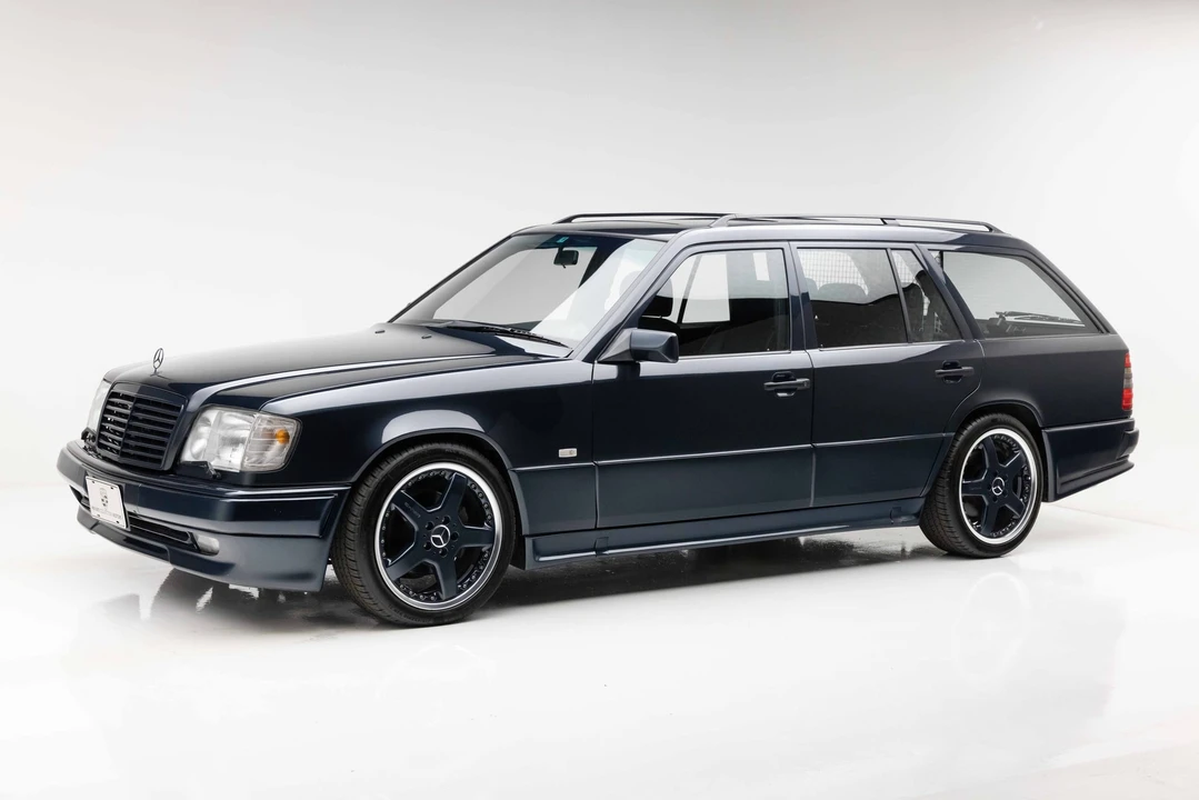 1995 Mercedes-Benz W124 E-Class - Image 2 of 31