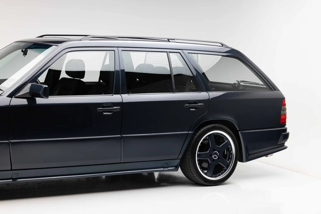 1995 Mercedes-Benz W124 E-Class - Image 29 of 31