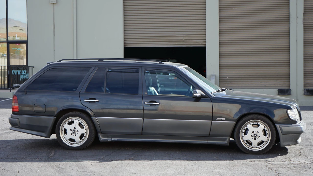 1995 Mercedes-Benz W124 E-Class - Image 9 of 31