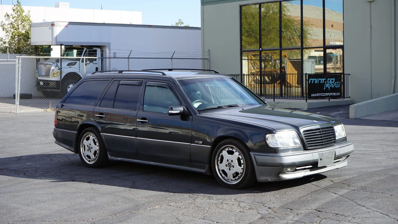 1995 Mercedes-Benz W124 E-Class - Image 7 of 31