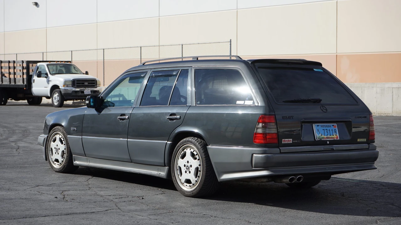 1995 Mercedes-Benz W124 E-Class - Image 10 of 31