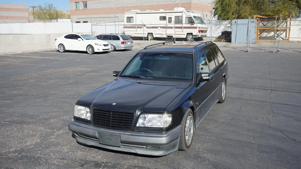 1995 Mercedes-Benz W124 E-Class - Image 3 of 31