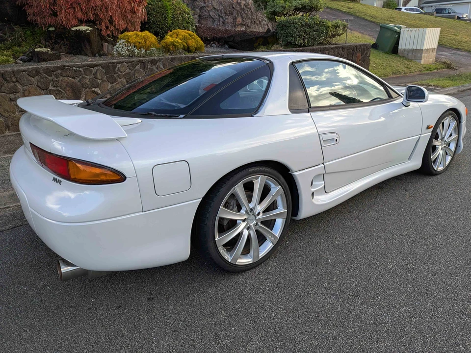 1995 Mitsubishi 3000GT Series 2 - Image 16 of 31