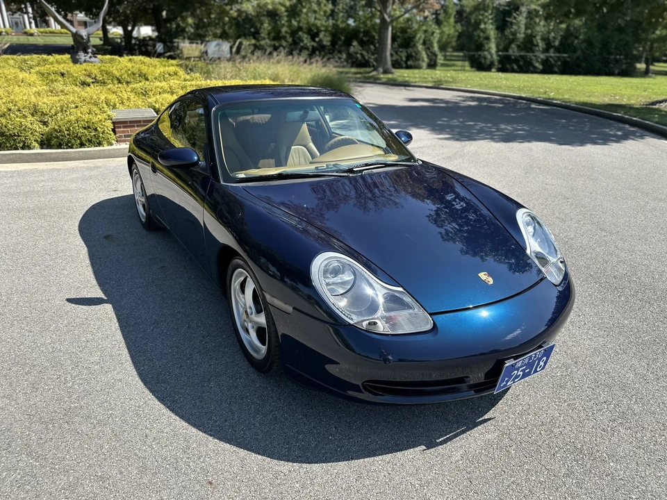 1998 Porsche 996 Carrera - Image 24 of 31