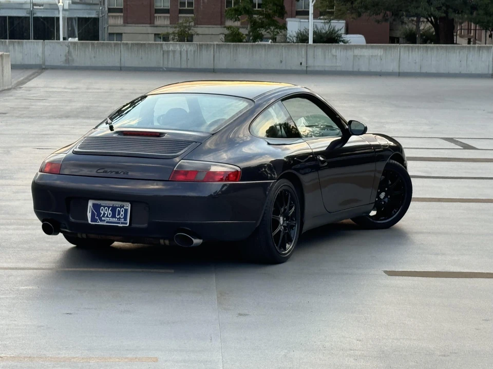 1998 Porsche 996 Carrera - Image 24 of 31
