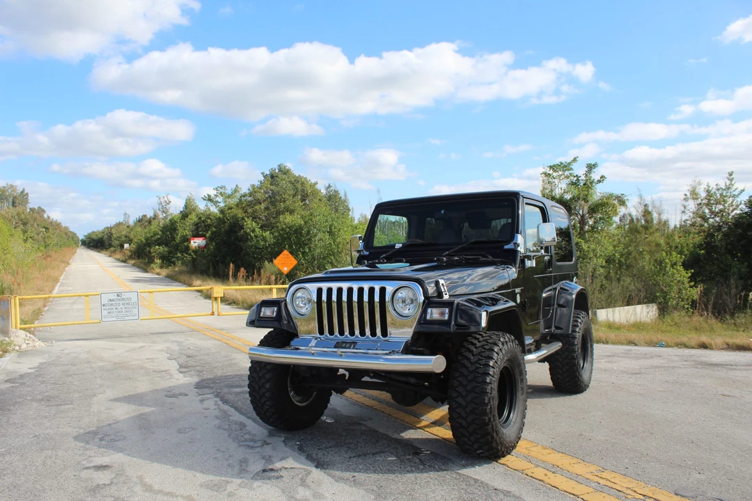1999 Jeep TJ Wrangler - Image 4 of 31
