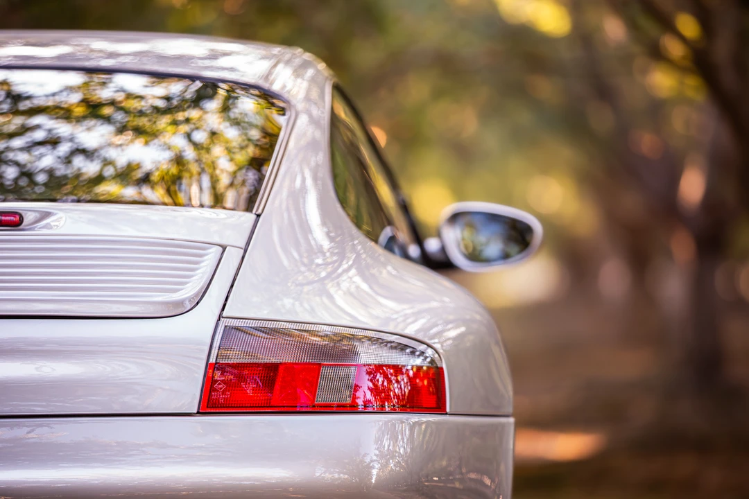 1999 Porsche 996 Carrera - Image 27 of 31