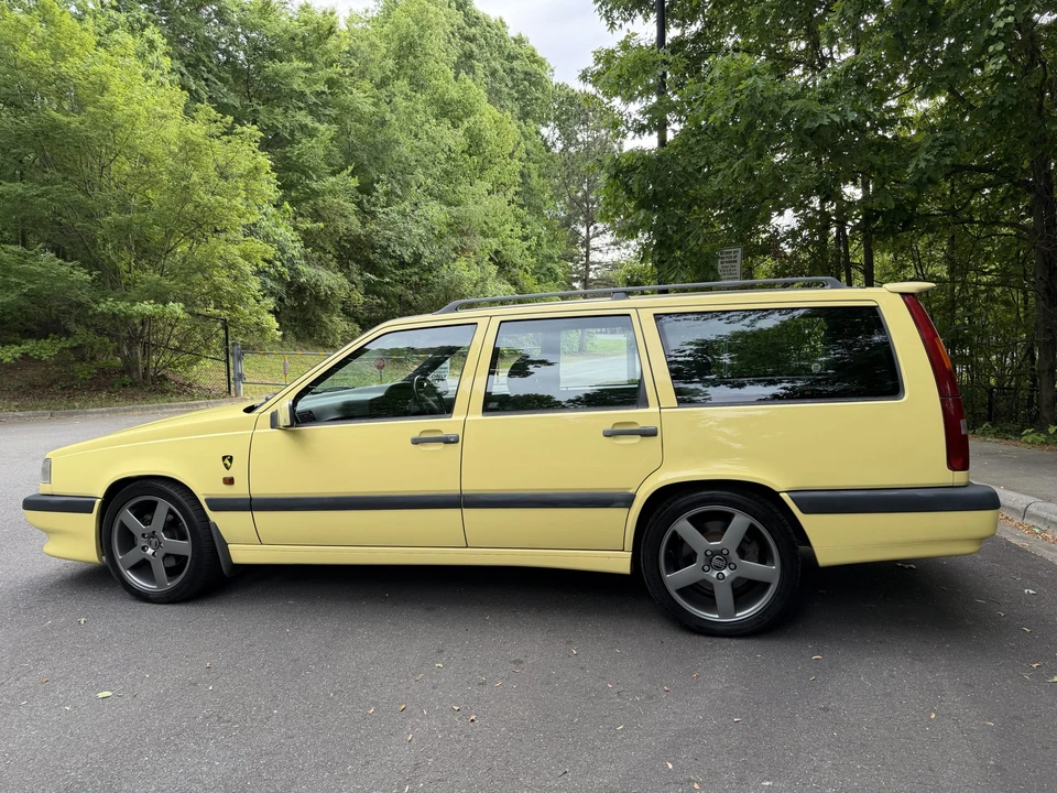 1995 Volvo 850 T-5R - Image 9 of 31