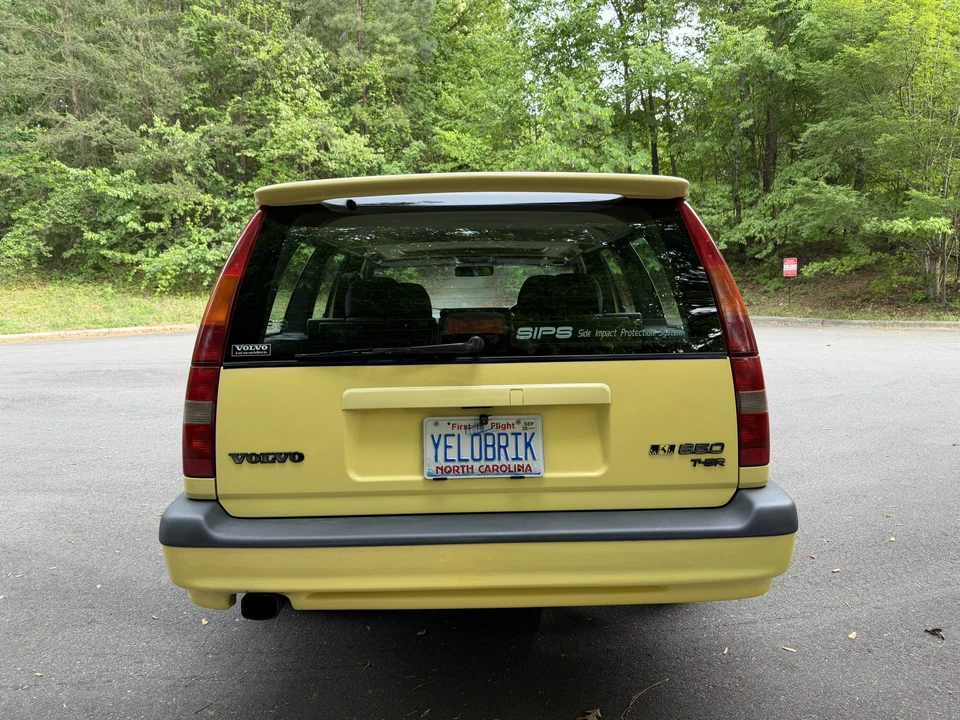 1995 Volvo 850 T-5R - Image 13 of 31