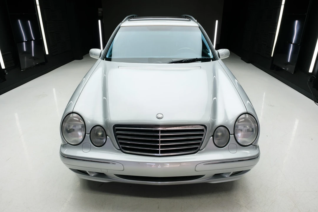 2000 Mercedes-Benz W210 E-Class - Image 6 of 31