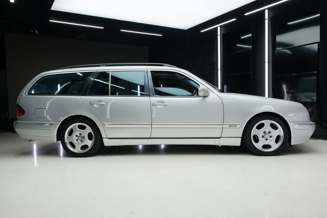 2000 Mercedes-Benz W210 E-Class - Image 10 of 31