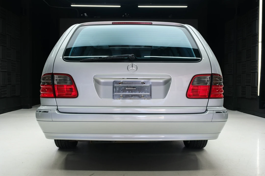 2000 Mercedes-Benz W210 E-Class - Image 18 of 31