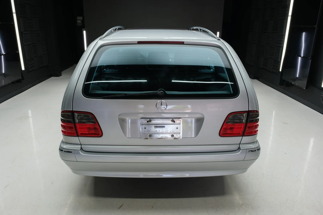 2000 Mercedes-Benz W210 E-Class - Image 17 of 31