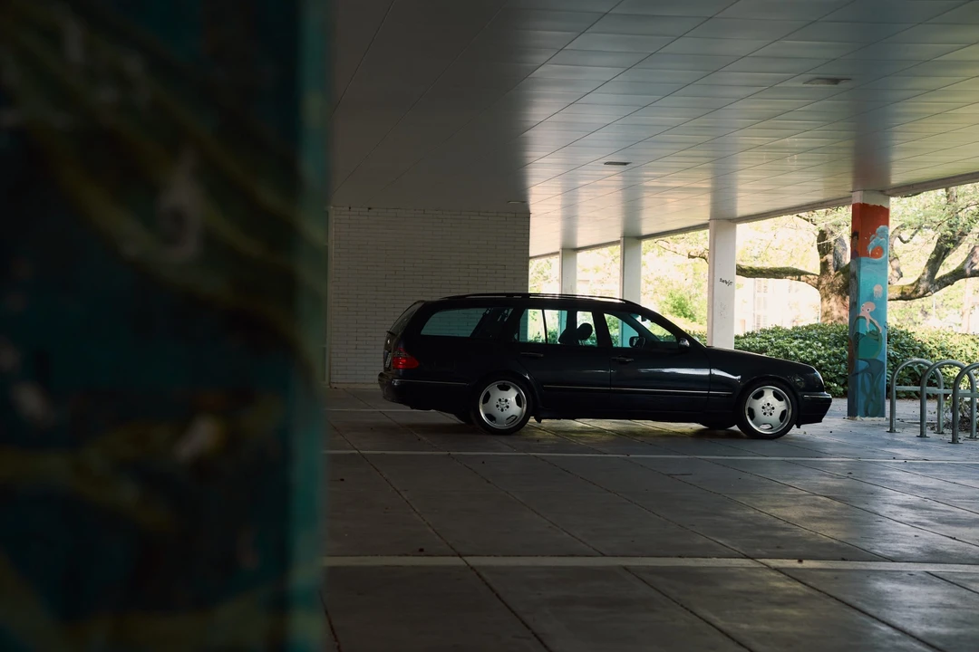 2000 Mercedes-Benz W210 E-Class - Image 15 of 31