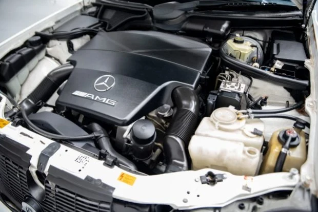 2000 Mercedes-Benz W210 E 36 & E 50 & E 55 & E 60 AMG - Image 6 of 7